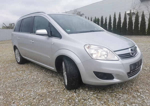 Opel Zafira cena 13900 przebieg: 227000, rok produkcji 2008 z Sianów małe 191
